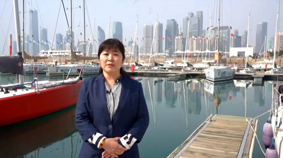 Fiona Lin, of Qingdao's Municipal Sports Centre, explained the city's groundbreaking efforts to promote home-based fitness to the Smart Cities & Sport Summit ©Smart Cities & Sport