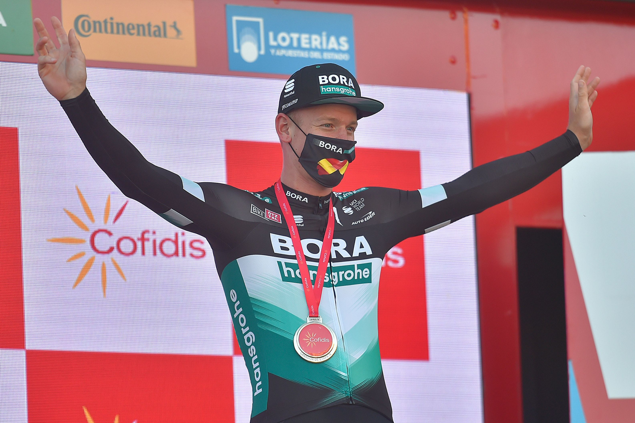 Ackermann wins stage nine of Vuelta a España after Bennett relegated