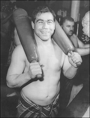A ceremony has been held in Tehran to mark the 48th anniversary of legendary Iranian wrestler Gholamreza Takhti’s death ©Wikipedia
