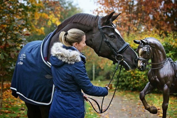 Statue of Olympic gold medal triple winning horse unveiled in Gloucestershire 