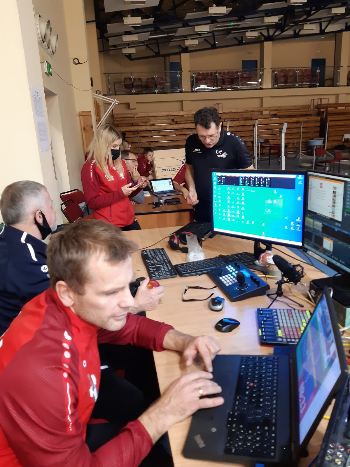 Officials in Poland managing the livestream that keeps their lifters in the competition ©PZPC