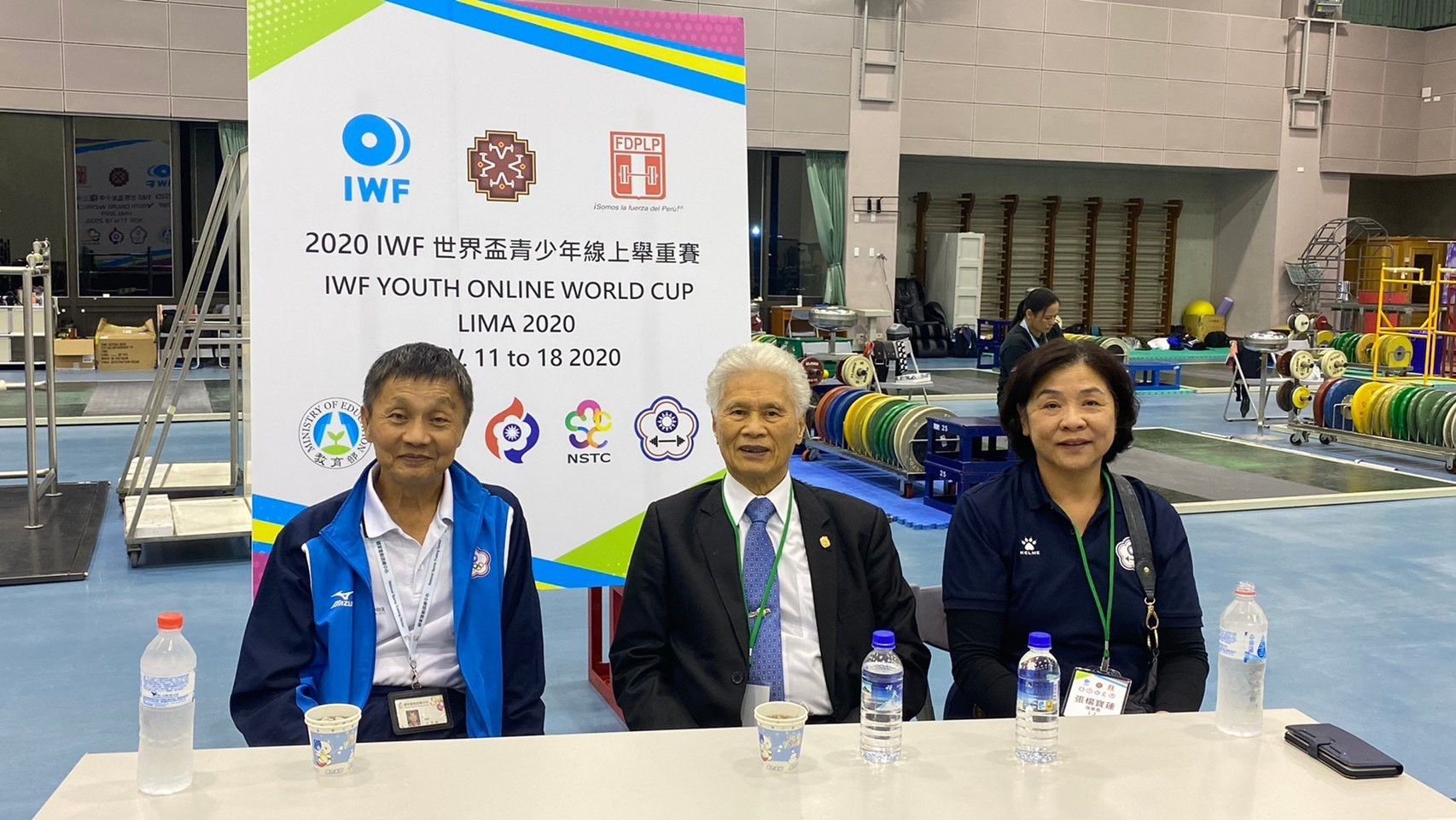 Officials in Taiwan worked through the darker hours of the night to deliver their livestream ©Chinese Taipei Weightlifting