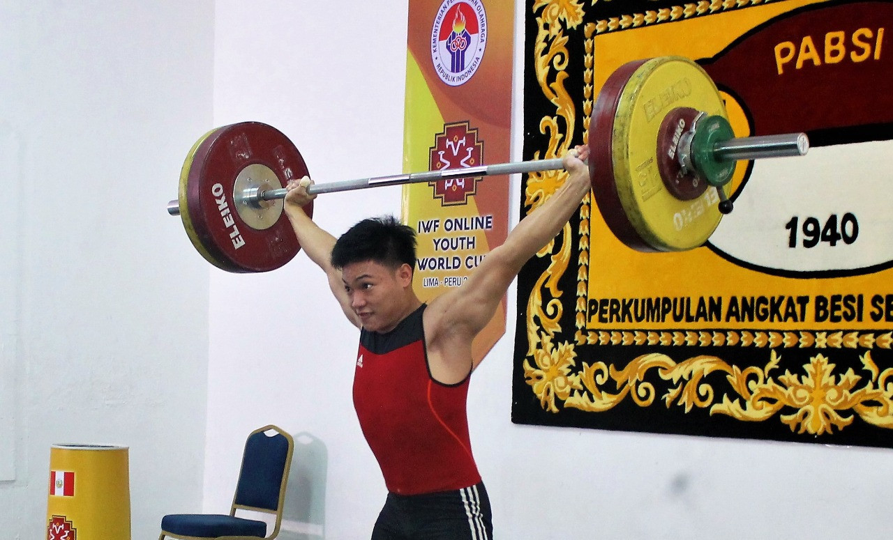 Indonesia's Muhammad Faathir won the country's two gold medals ©Indonesia Weightlifting