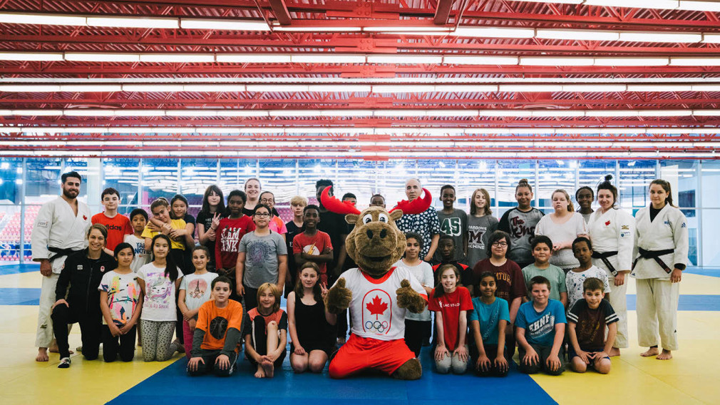 A Memorandum of Understanding between the Canadian Olympic Committee and the International Olympic Academy Participants Association will create a new learning hub for young people advancing Olympic values ©COC 