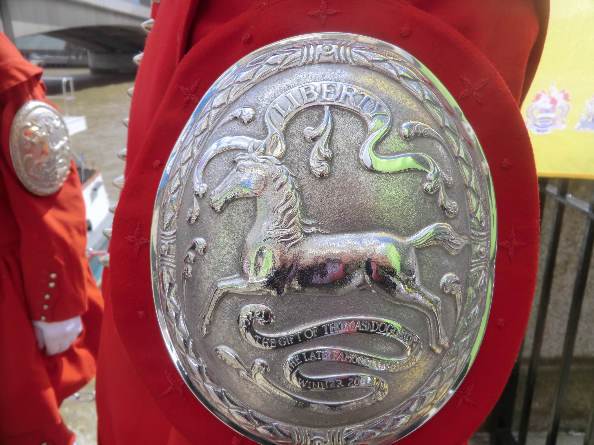 The red coat and silver badge awarded to the winner of Doggett's sculling race ©Philip Barker