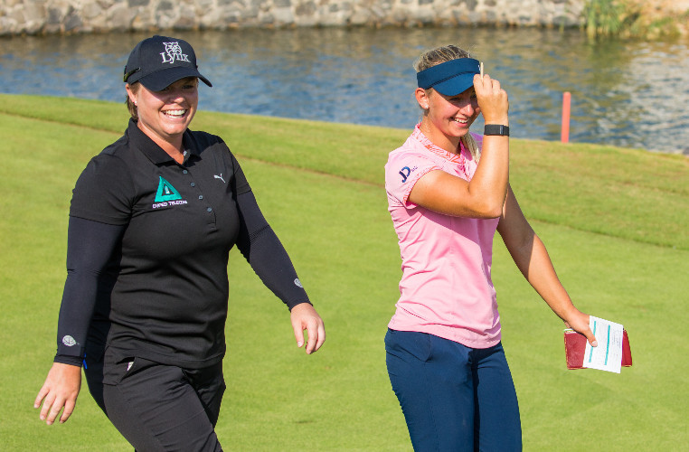 Lydia Hall (left) and Emily Pedersen are all smiles during the third round of the Saudi Ladies International ©Tristan Jones/LET