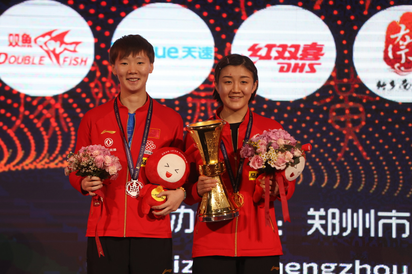 Ma and Chen set new records with victories at ITTF Finals