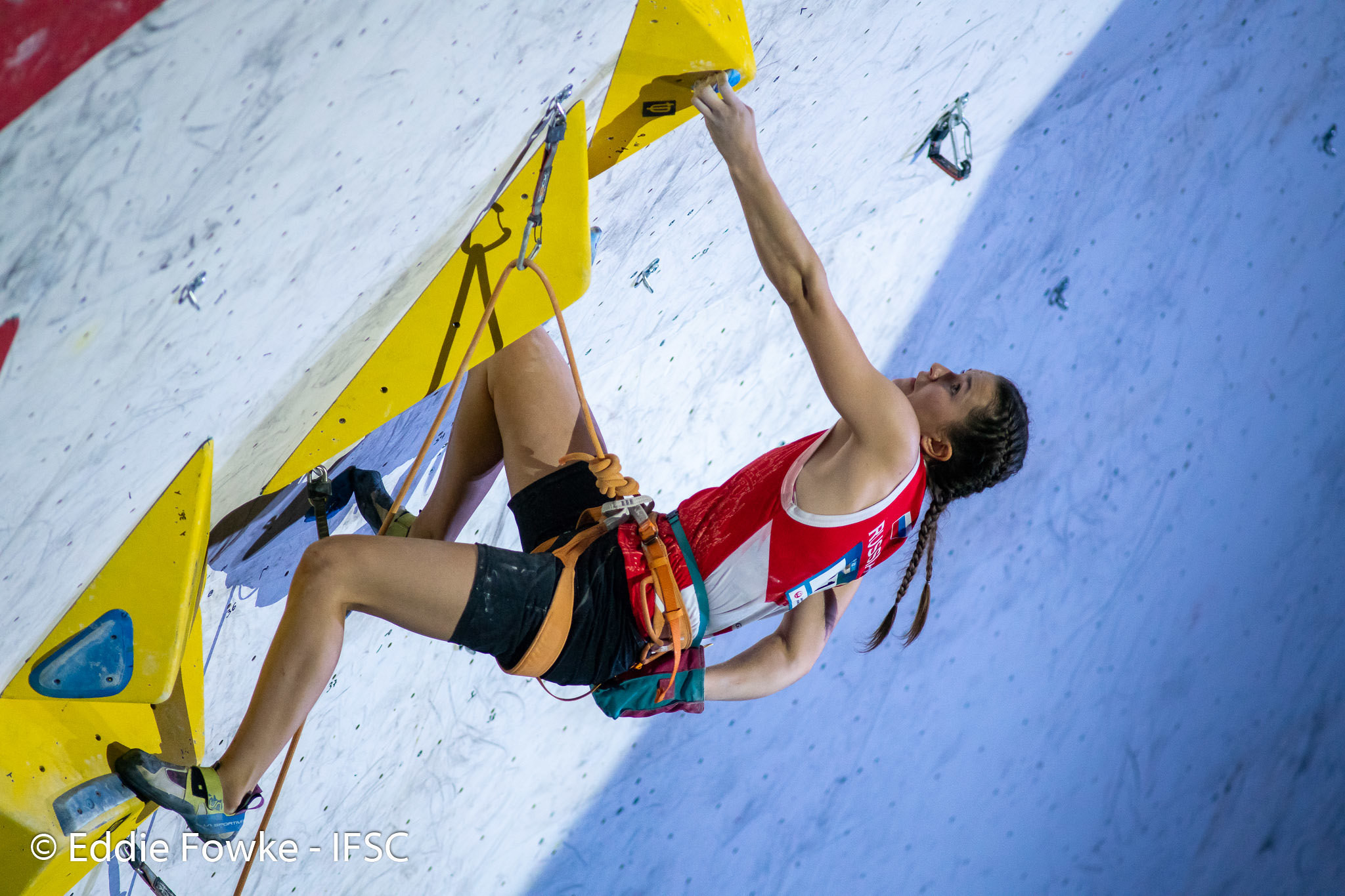 Meshkova continues to impress in lead qualifying at IFSC European Championships
