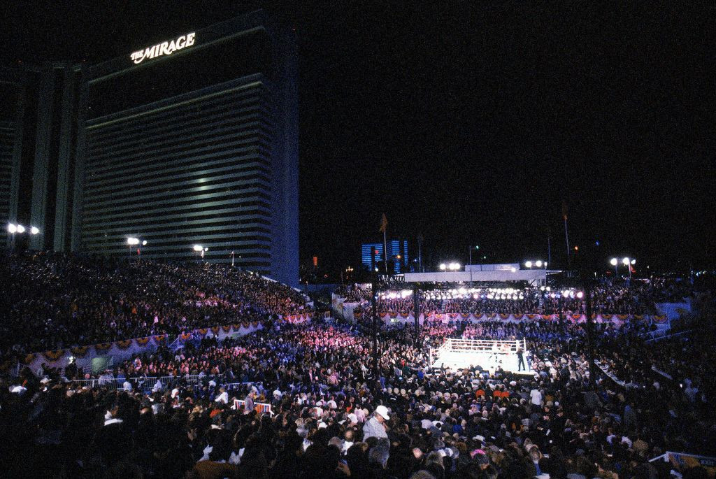 Las Vegas staged the third fight between Sugar Ray Leonard and Roberto Durán ©Getty Images
