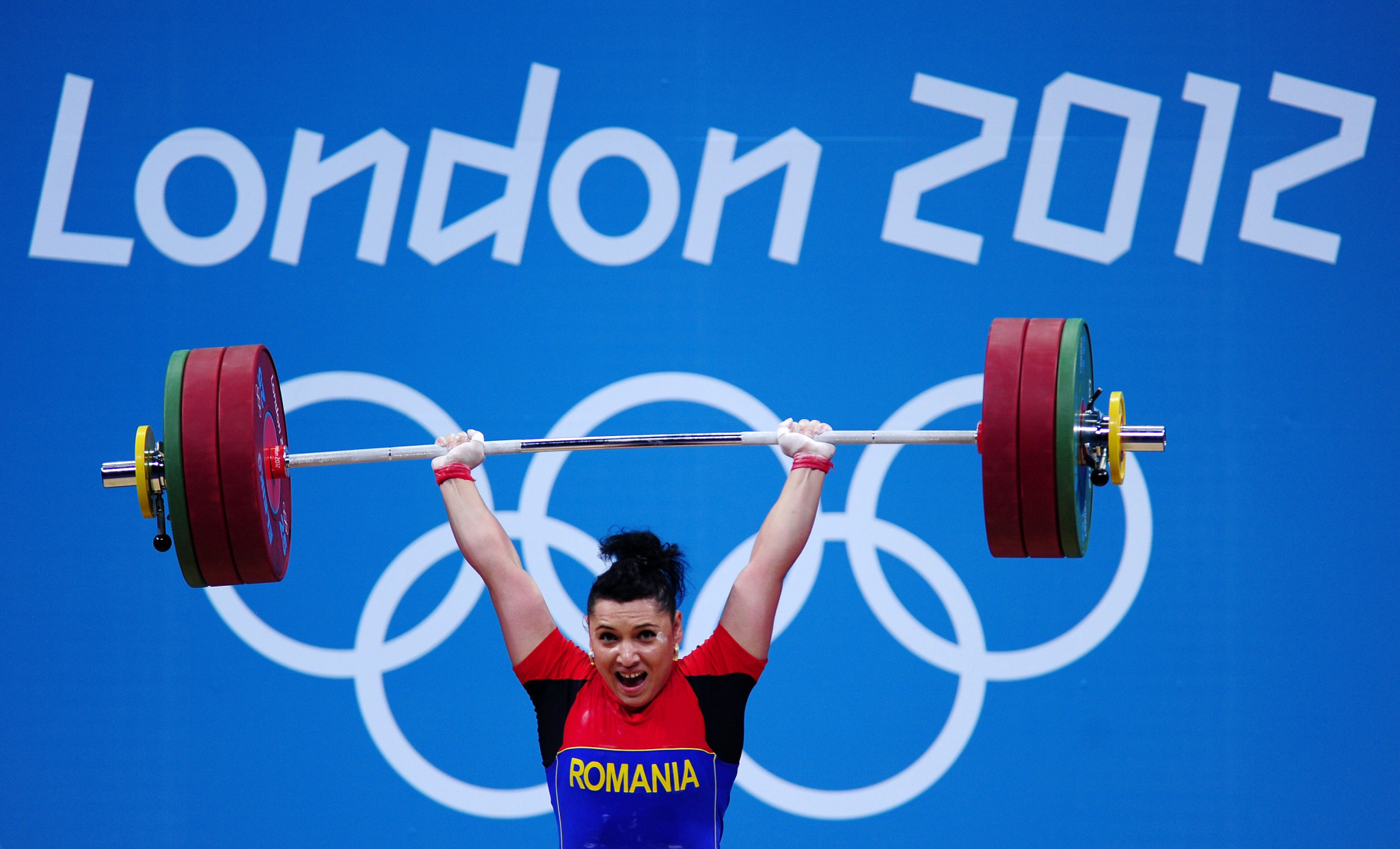 Roxana Cocoș won a medal at London 2012, only to be disqualified along with the entire Romanian weightlifting team ©Getty Images