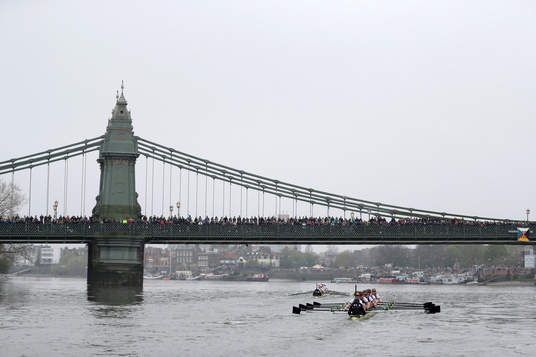 Uncertainty around the safety and navigation of Hammersmith Bridge was a reason behind the relocation of the Boat Race to Ely ©Getty Images 