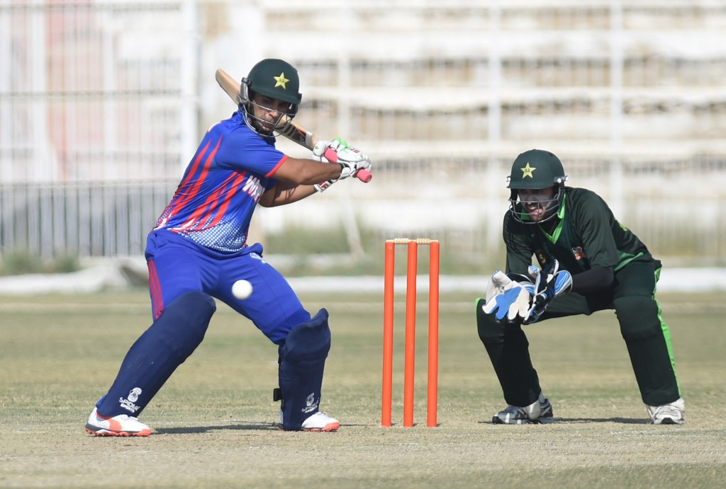 Pakistan spot-fixers Butt and Asif make return to domestic cricket