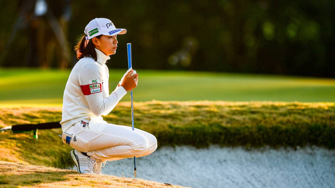 Shibuno maintains narrow lead as US Women's Open final round delayed