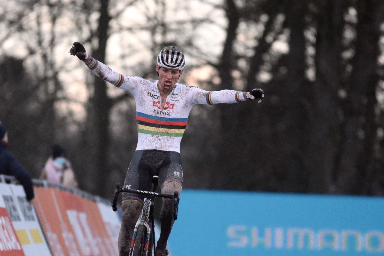 Dutch delight as Van der Poel and Brand win Cyclo-Cross World Cup race in Namur