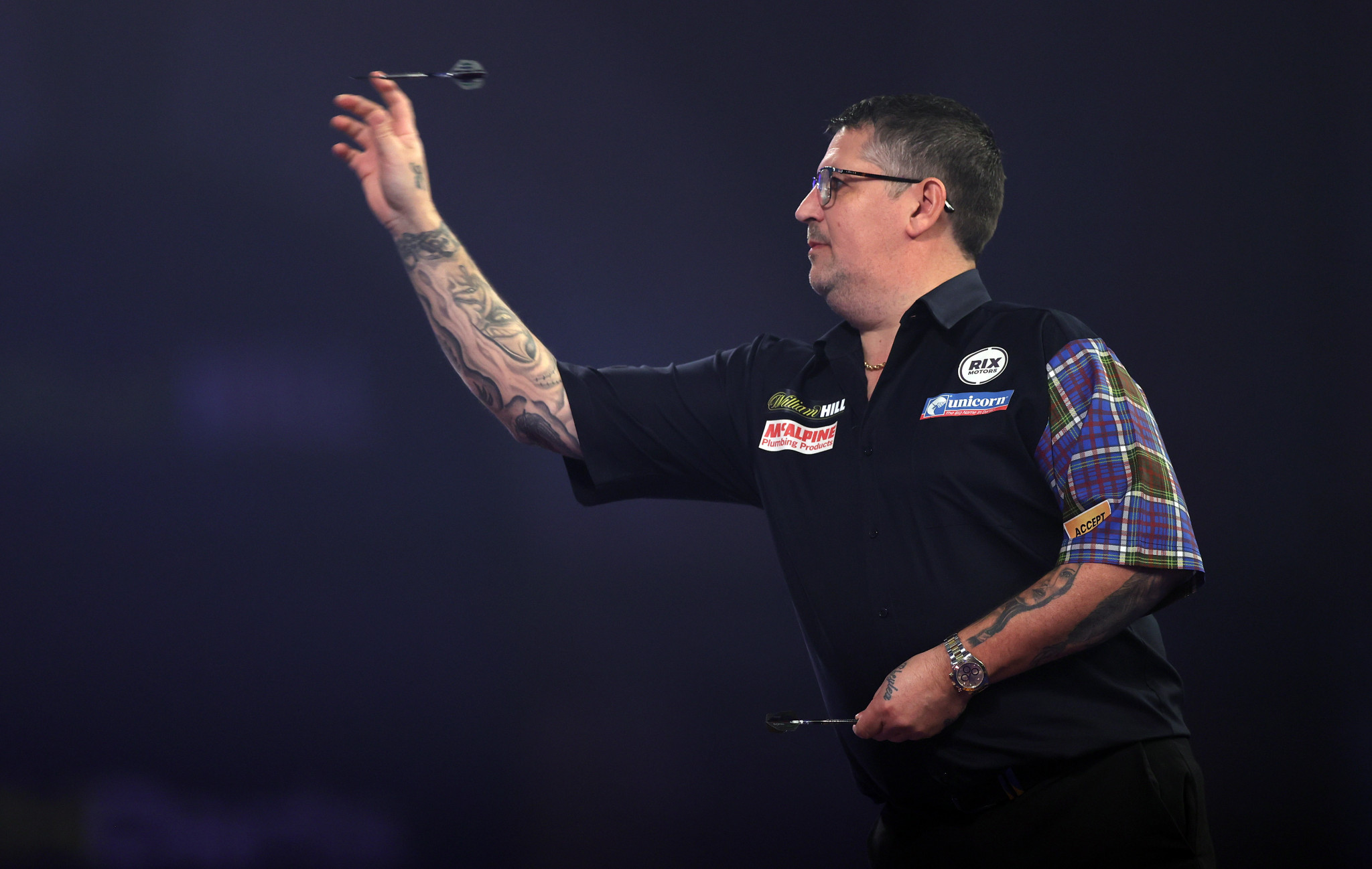 Scotland's Gary Anderson reached his fifth PDC World Darts Championship final after a 6-3 win over Dave Chisnall ©Getty Images