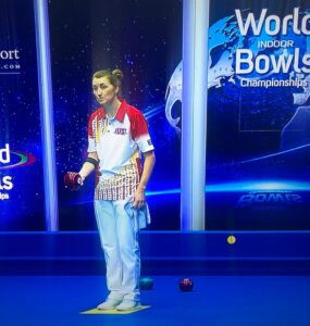 Julie Forrest beat Gordon Banks in a tie-break set as the open singles continued at the World Indoor Bowls Championships ©World Bowls Tour