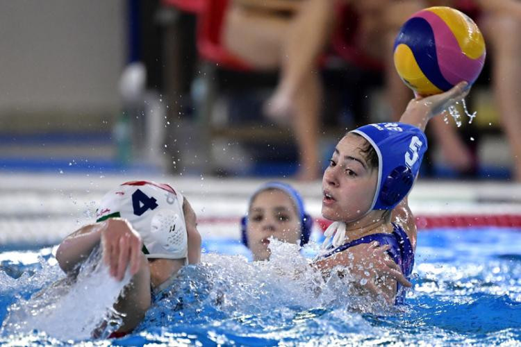 Greece edge past Hungary to top group at women's water polo Olympic qualifiers