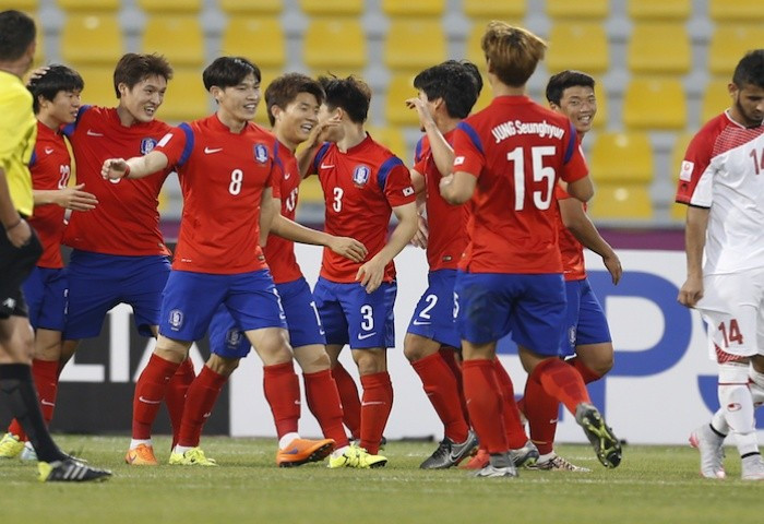South Korea put five goals past Yemen without reply in Group C