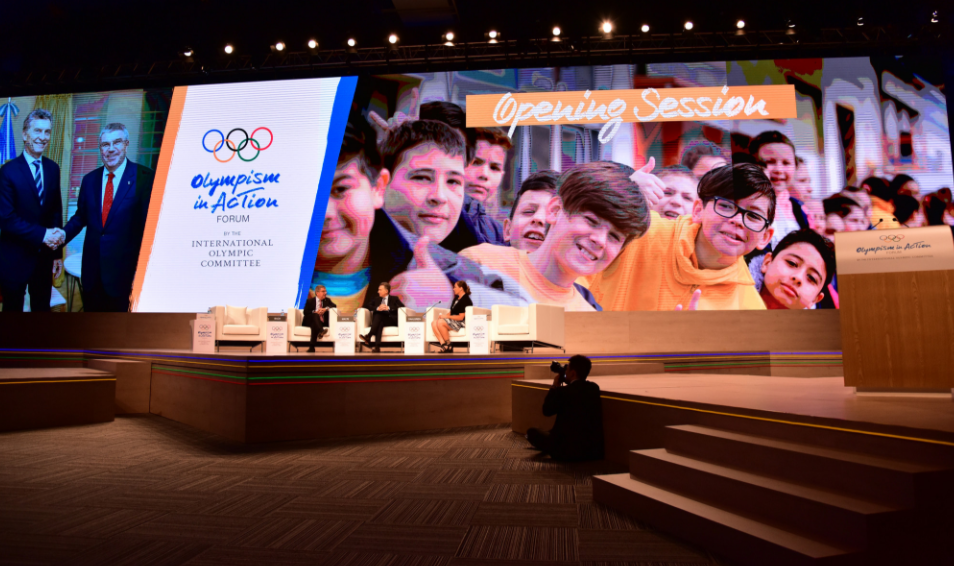 Youth is being brought into the heart of the Olympic Movement through schemes such as the IOC Young Leaders, for which 25 new names have been announced ©Getty Images
