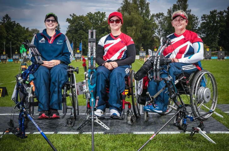 Great Britain's Jessica Stretton (centre) shot a world best in the women’s W1 open compound competition with 649 points