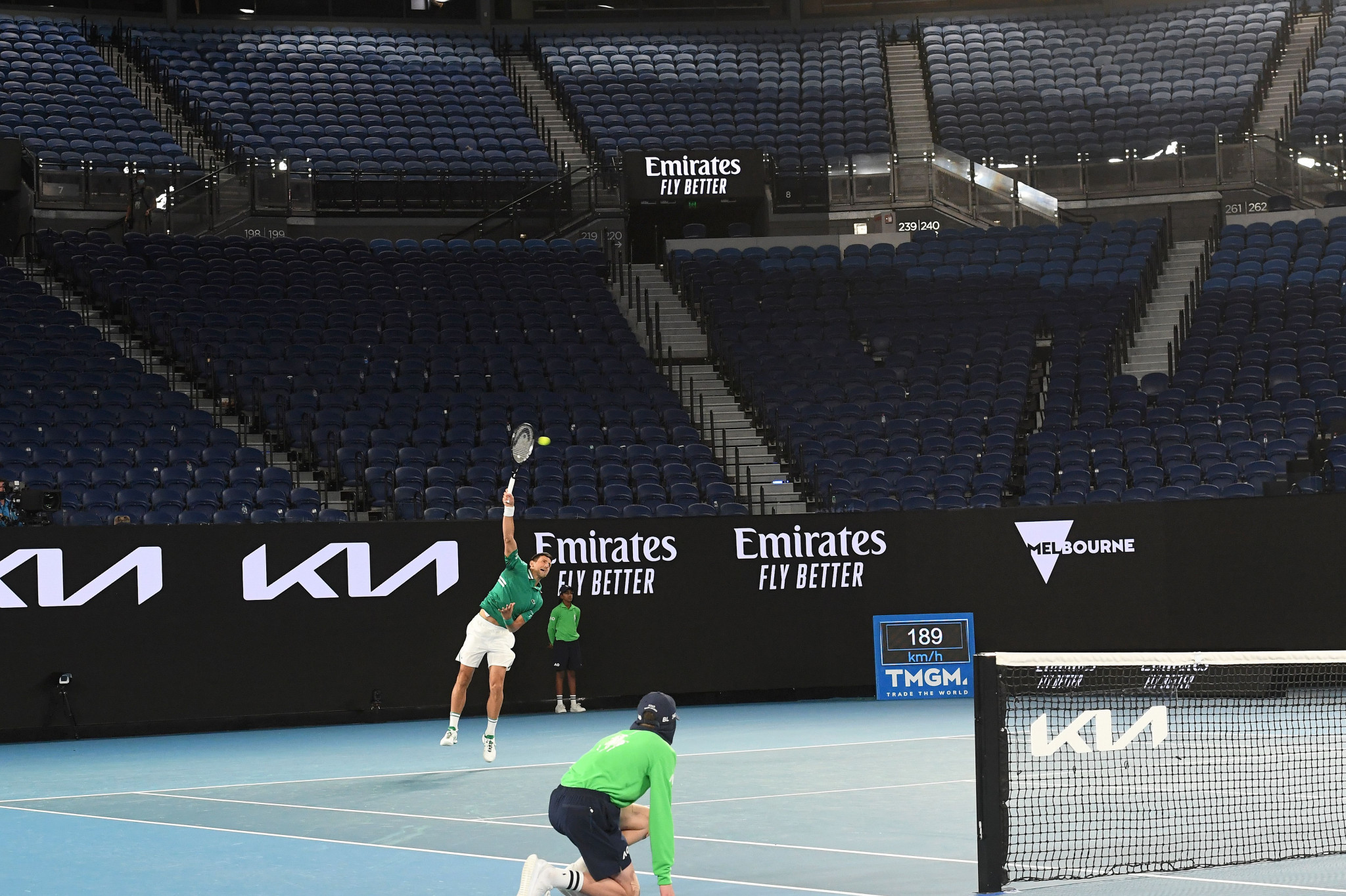 Djokovic and Thiem win five-set thrillers on Australian Open day five