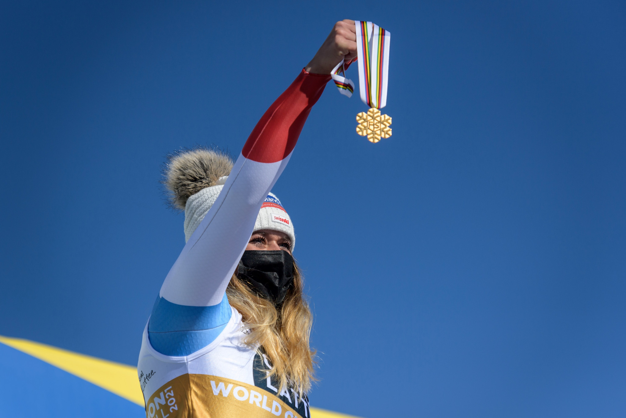 Suter secures women's downhill title at FIS Alpine World Ski Championships