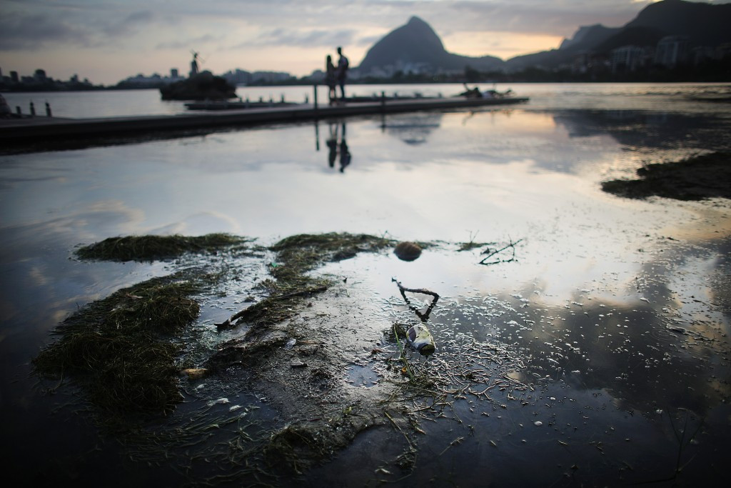 The Rio 2016 rowing venue at the Rodrigo de Freitas lagoon has suffered from sewage spills and fish die-back, raising health fears ©Getty Images