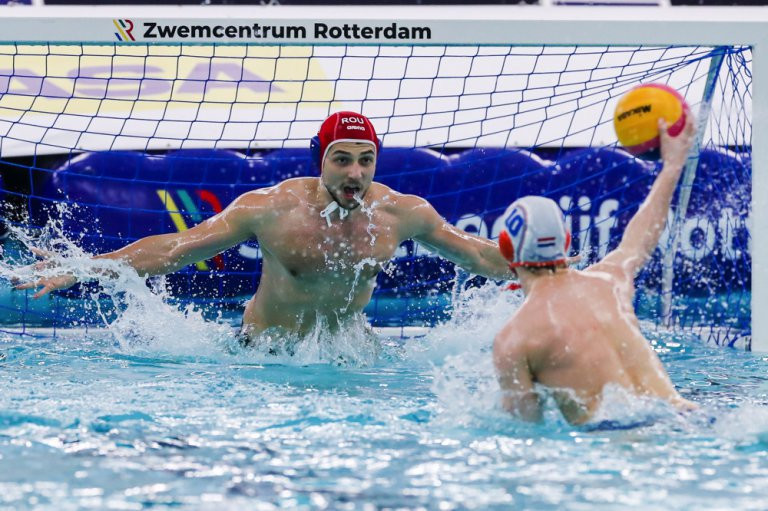 Romania goalkeeper Marius-Florian Tic made 19 saves but was unable to prevent hosts the Netherlands from earning a dramatic 9-8 win in Group B ©FINA