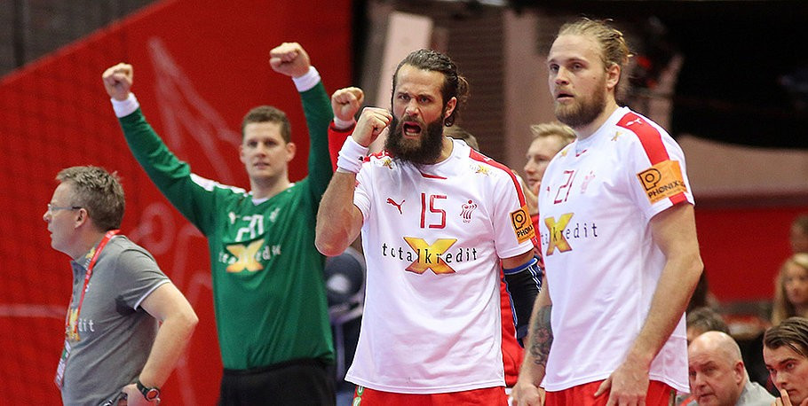 Denmark left it late against Montenegro but did enough to book their place in the second round of the European Men's Handball Championship ©EHF EURO 2016