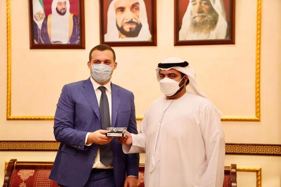 AIBA President Umar Kremlev, left, met with Crown Prince Sheikh Mohammed bin Hamed bin Mohammed Al Sharqi during a visit to the United Arab Emirates ©AIBA