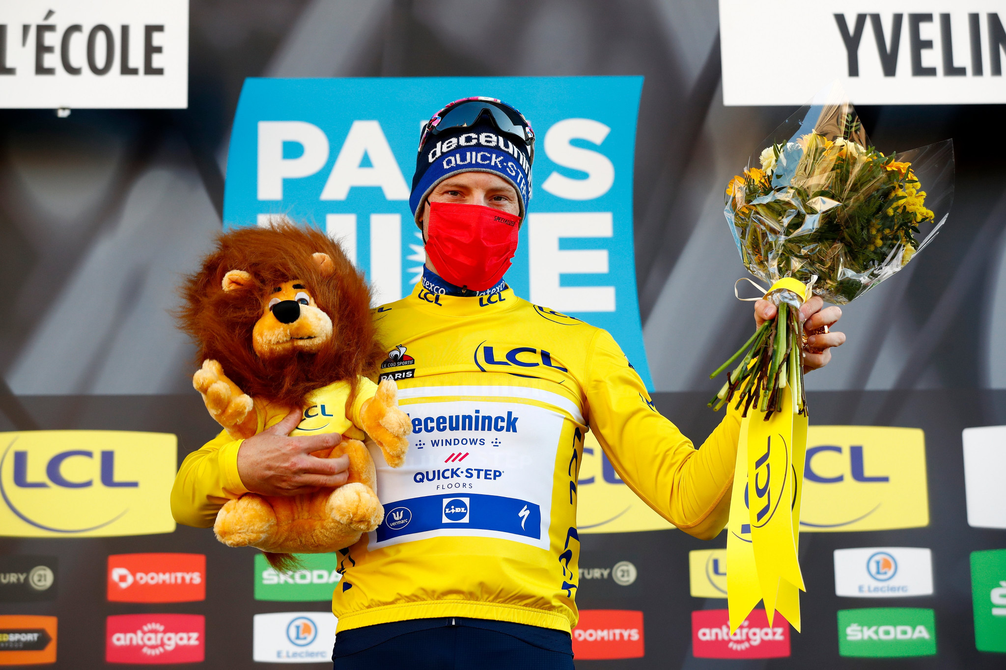Bennett wins first stage of Paris-Nice