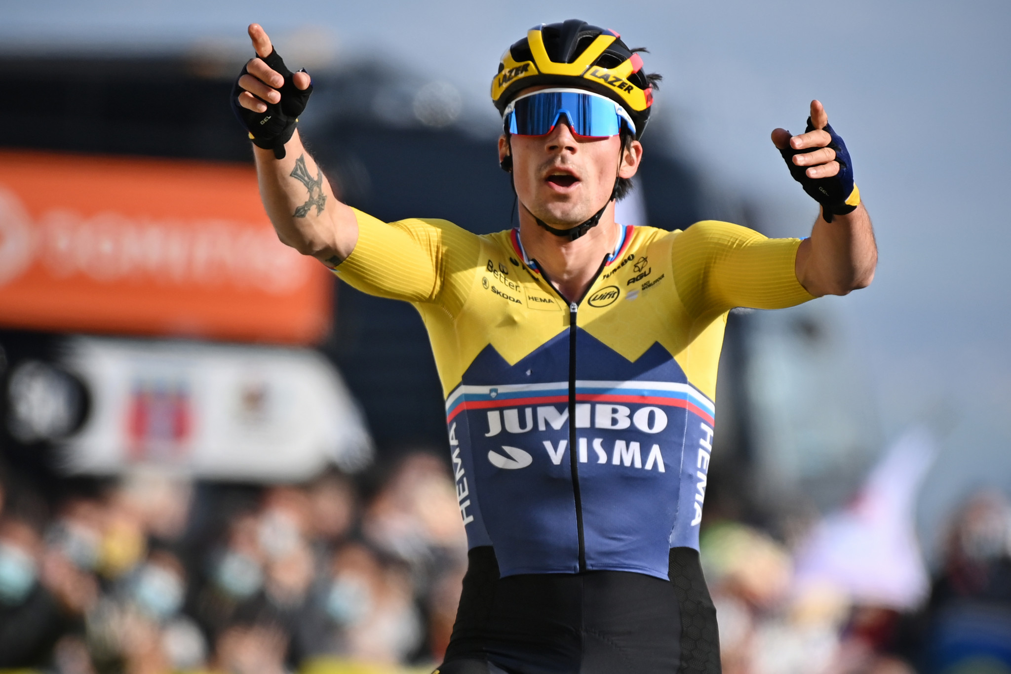 Roglič takes overall lead with stage four win at Paris-Nice on Chiroubles