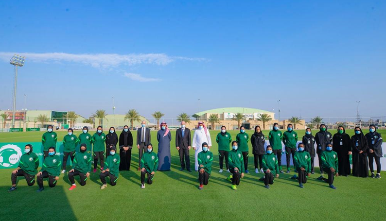 FIFA President Gianni Infantino supported last September's launch in Saudi Arabia of the Mahd Sports Academy, which could soon become a hub for the development of the women's game ©SAFF