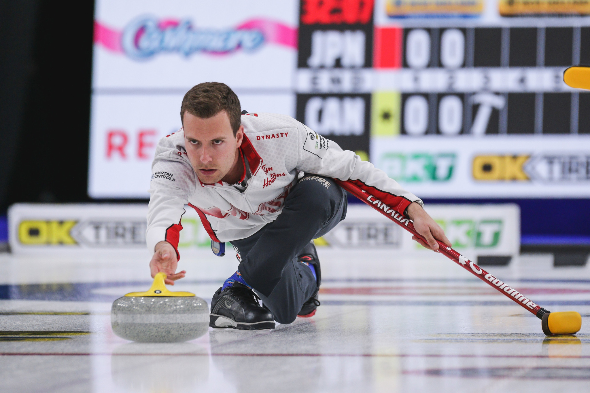 Brendan Bottcher got Canada off to a perfect start in Calgary ©WCF/Jeffrey Au