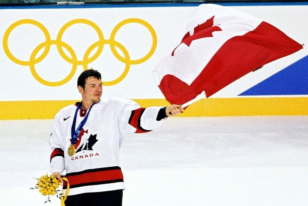 Mario Lemieux was diagnosed with Hodgkin's disease at the height of his ice hockey fame in 1993, and returned with huge success in the NHL as well as leading Canada to Olympic gold at the 2002 Salt Lake City Winter Games ©Getty Images