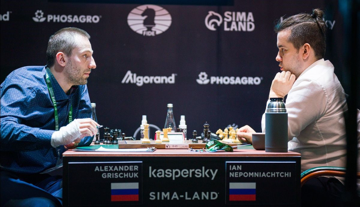 Nepomniachtchi keeps half-point lead at FIDE Candidates Tournament