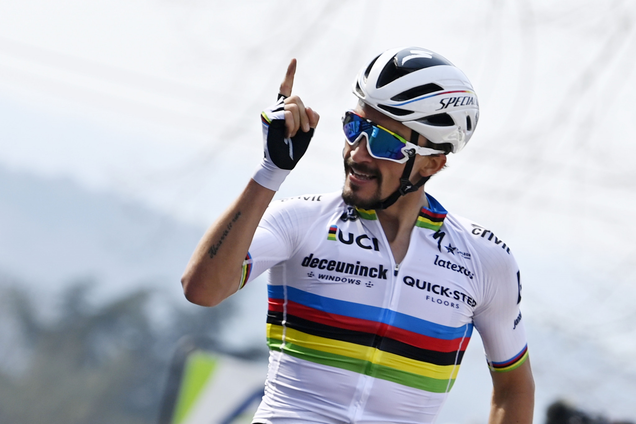 Alaphilippe wins La Flèche Wallonne again as van der Breggen extends record
