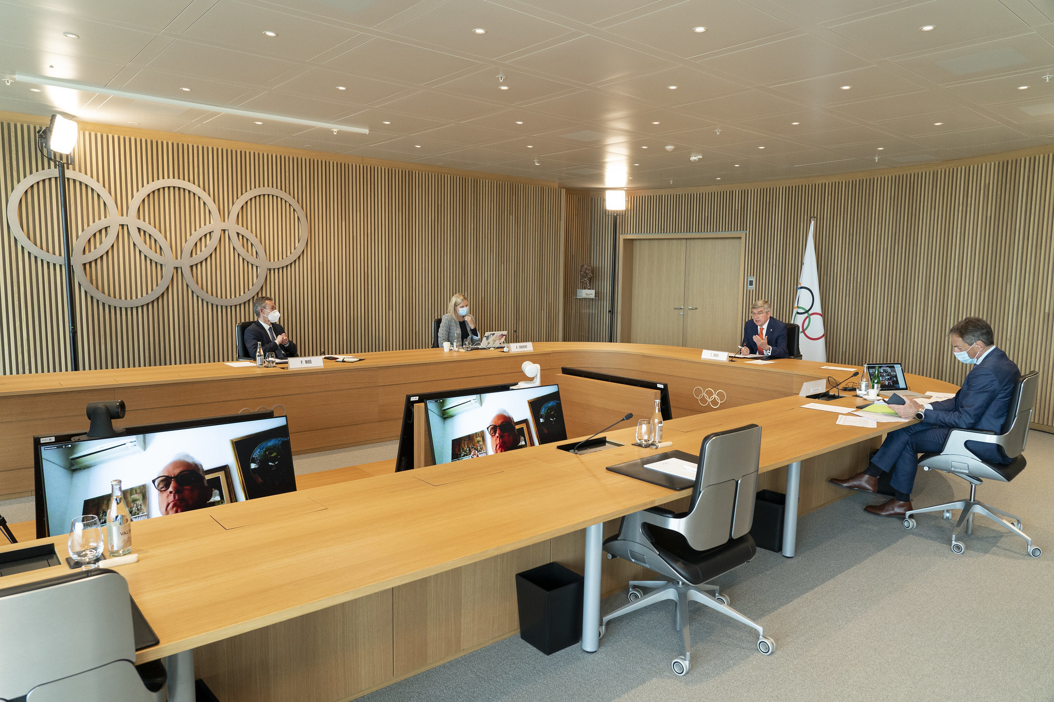 The IOC Executive Board endorsed the Olympic motto change proposed by Thomas Bach ©IOC