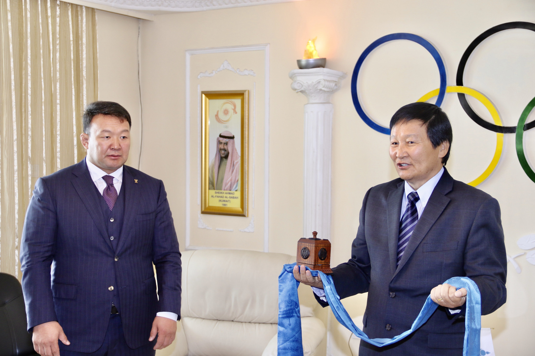 Demchigjav Zagdsuren, right, served as Mongolia NOC President for almost 20 years before being succeeded by Naidan Tuvshinbayar ©MNOC