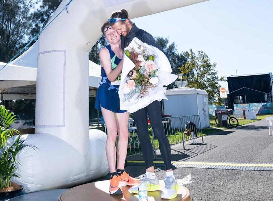 Australian Paralympic runners shatter marathon world records