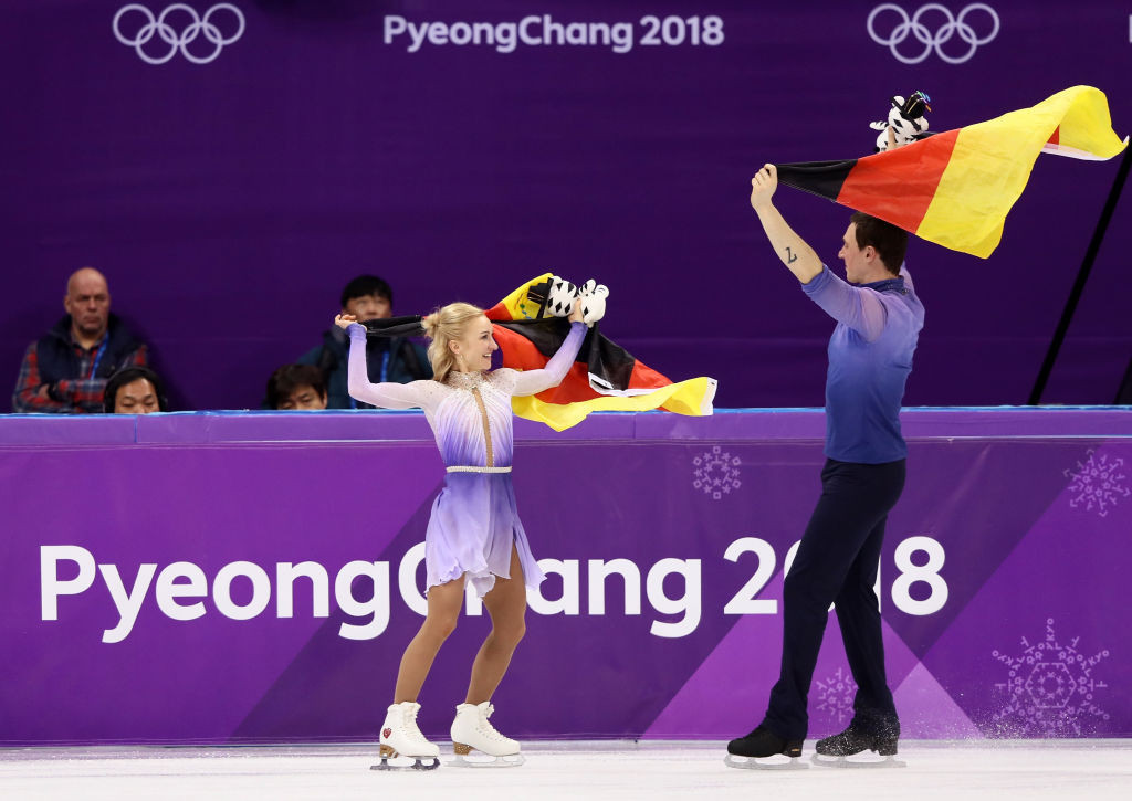 Aljona Savchenko and Bruno Massot, the Olympic figure skating pairs champions, have announced their retirement from competition ©Getty Images