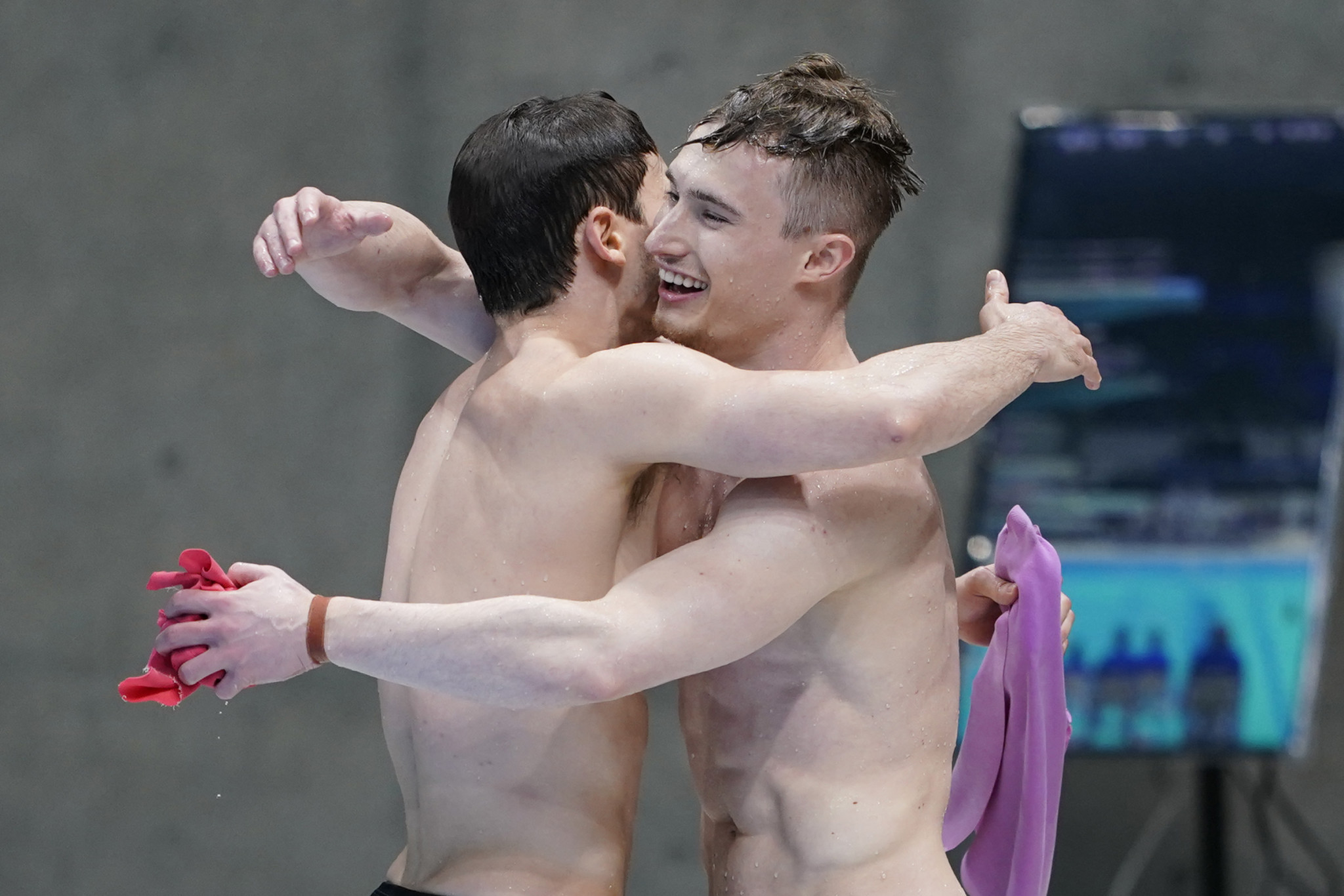 Daniel Goodfellow and Jack Laugher celebrate after winning men's synchronised 3m springboard gold ©Getty Images