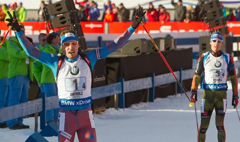 Russia's Anton Shipulin guided his nation to a thrilling win in the men's 4x7.5km event 