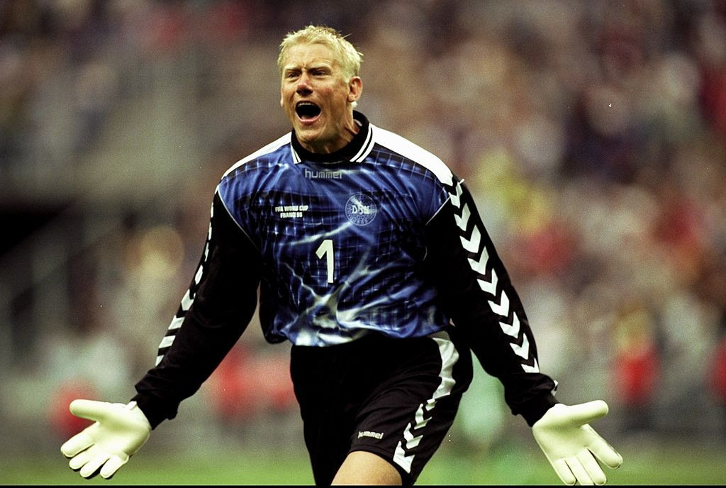 Peter Schmeichel's goalkeeping career for Denmark and club teams including Manchester United and Aston Villa saw him score 11 top class goals either from the penalty spot of open play ©Getty Images