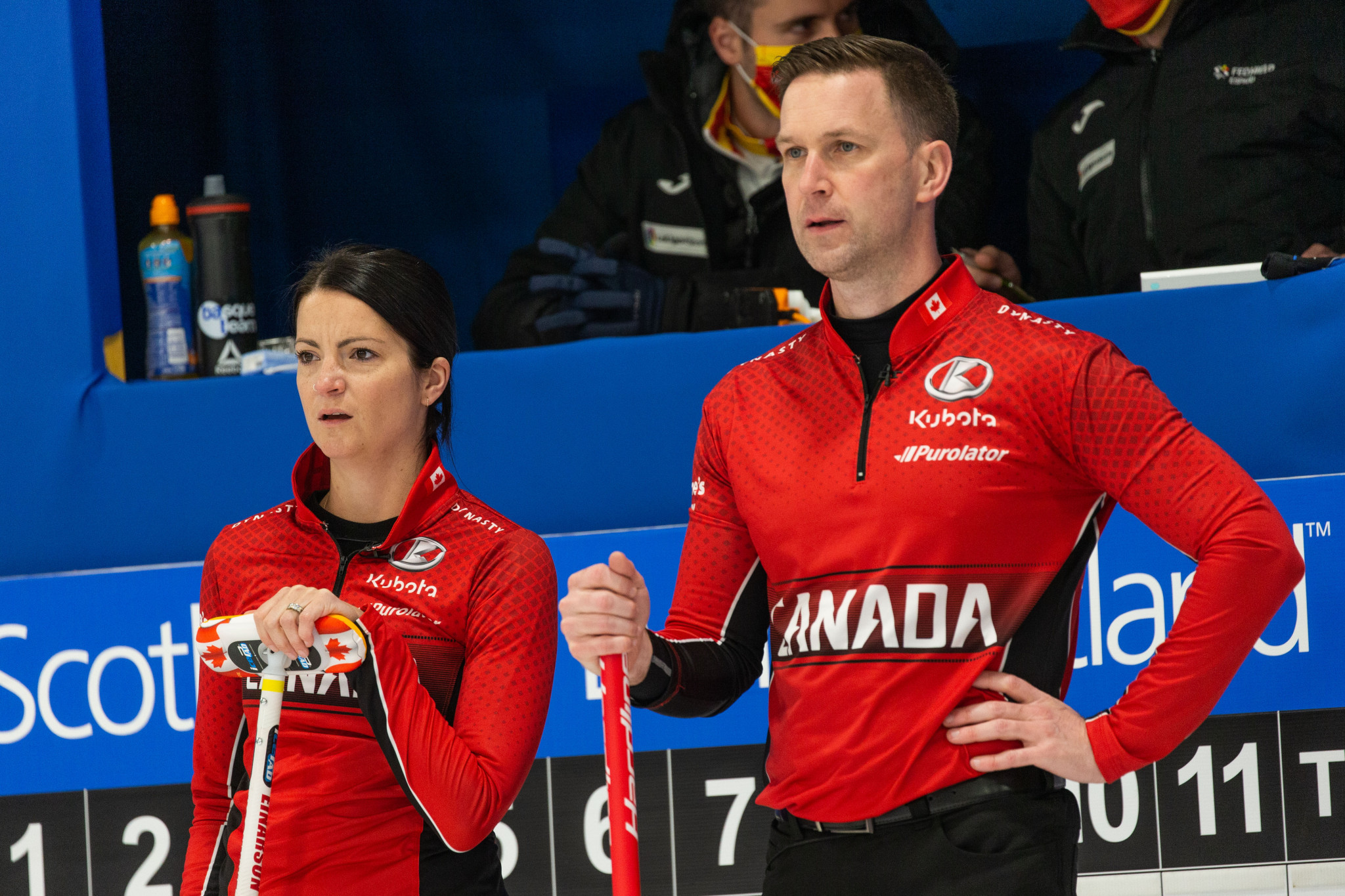 Canadian duo Brad Gushue and Kerri Einarson fought back to beat Spain ©WCF/Céline Stucki