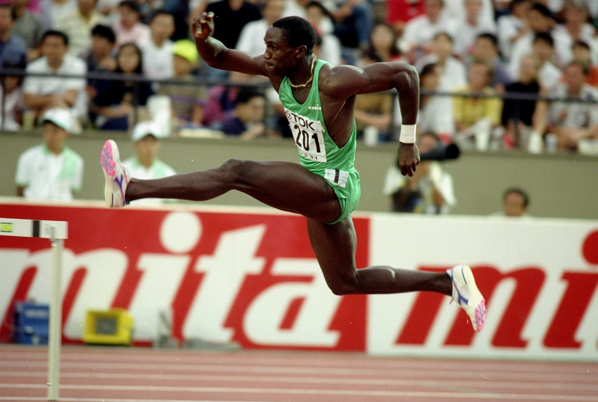 Samuel Matete won 400 metres hurdles silver for Zambia at Atlanta 1996 ©Getty Images