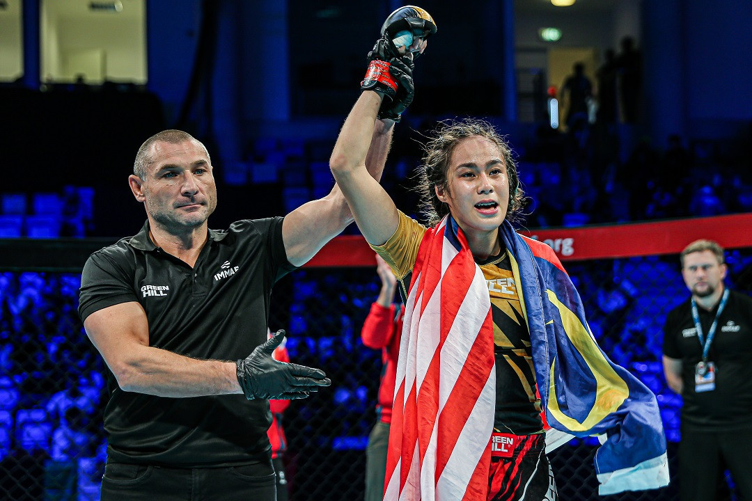 The International Mixed Martial Arts Federation has created an athlete influencer panel to educate about social media use ©IMMAF