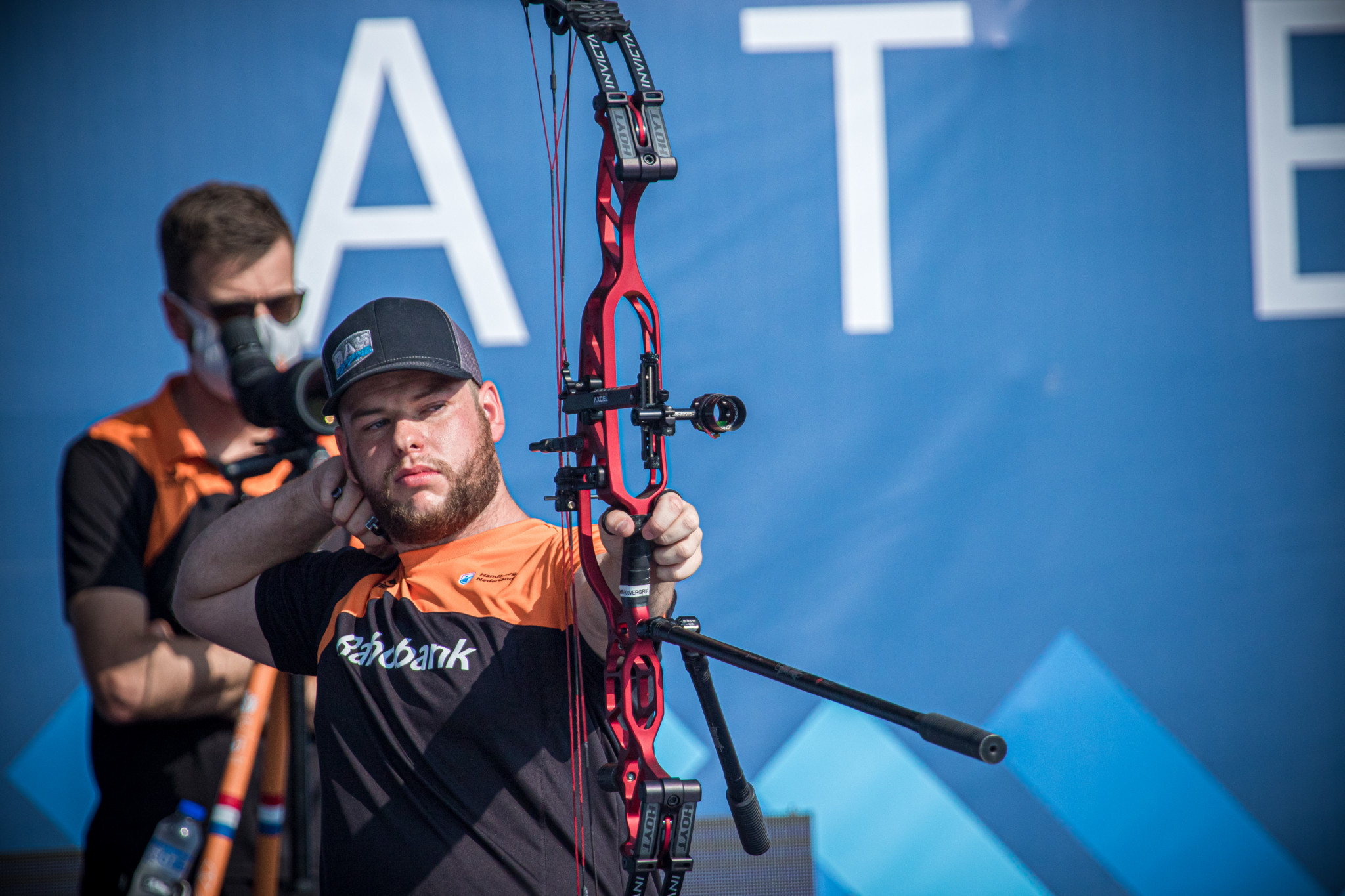 Schloesser and Gellenthien win compound titles at Archery World Cup in Lausanne