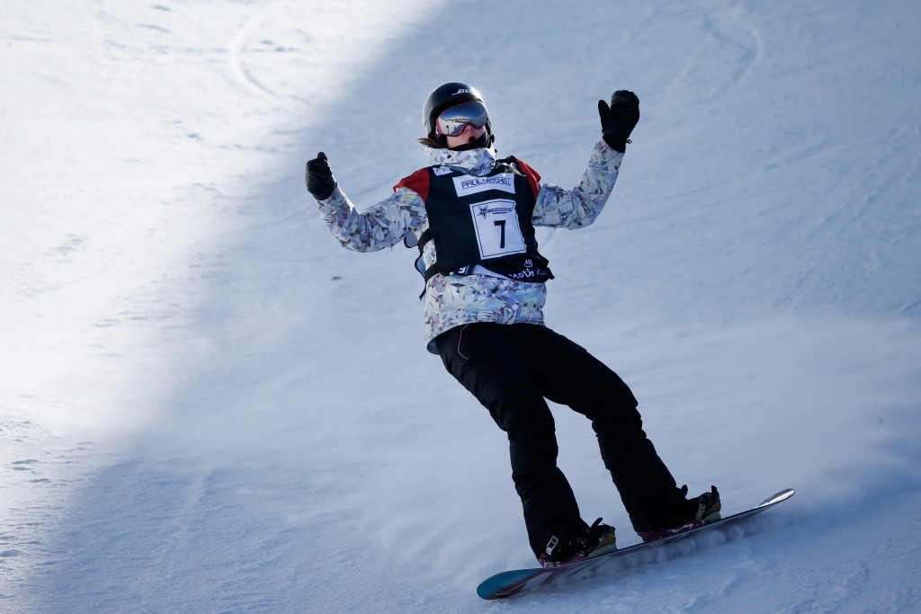 Home favourite Clark claims halfpipe gold at FIS Snowboard Freestyle World Cup in California