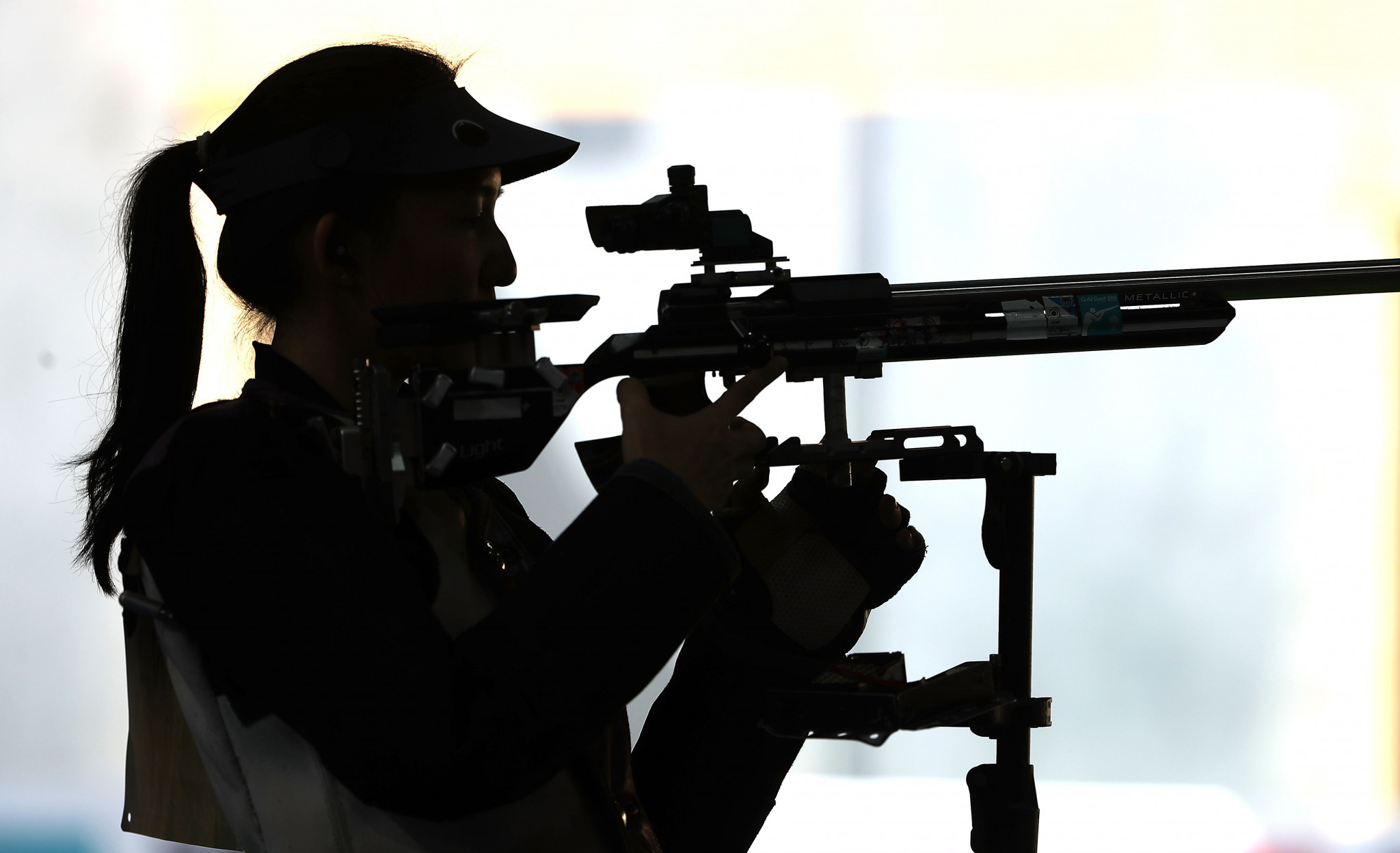 Sofia Ceccarello and Yulia Zykova battled it out for top spot in the women's 50m rifle 3 positions final ©Getty Images